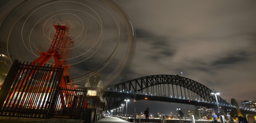 Climat: Sydney lance l'"Earth Hour" en plongeant dans l'obscurité