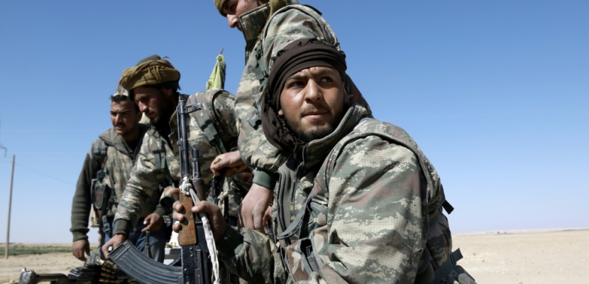 Syrie: les forces kurdo-arabes disent être entrées dans l'aéroport de Tabqa aux mains de l'EI