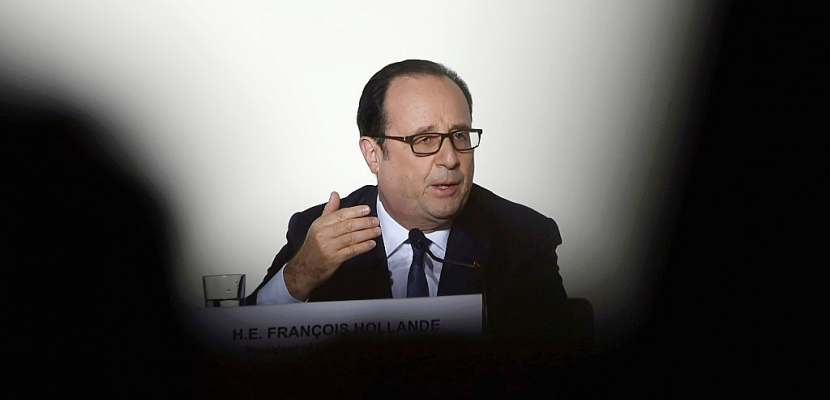 Hollande se donne pour mission d'"éviter que le populisme" ne l'emporte