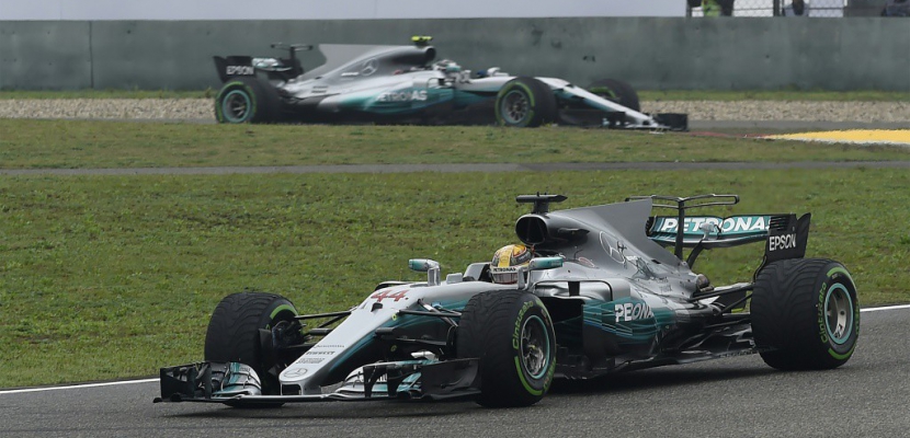 GP de Chine: Hamilton (Mercedes) s'impose devant Vettel (Ferrari)
