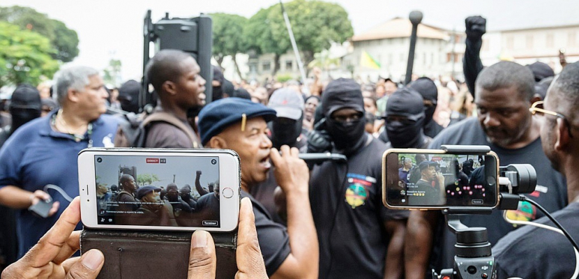 Guyane: réseaux sociaux et radios en continu, piliers de la mobilisation