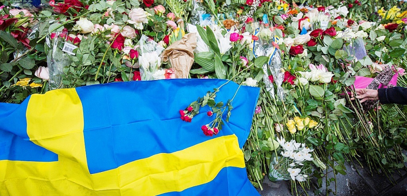 Suède: le suspect de l'attentat reconnaît "un acte terroriste" (avocat)