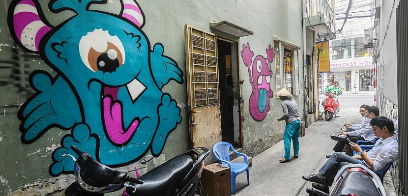 Au Vietnam, même bon enfant, le graffiti est politique