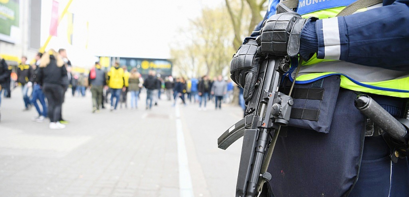 Attentat de Dortmund: après le match, place à l'enquête