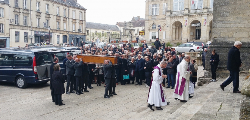 Alençon. Ultime cérémonie d'obsèques du Sergent Julien Barbé, tué au Mali