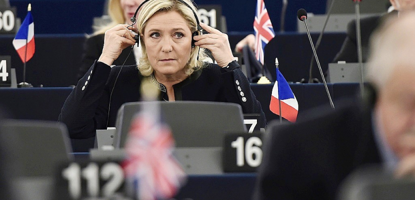 Les affaires visant Marine Le Pen de retour dans la campagne