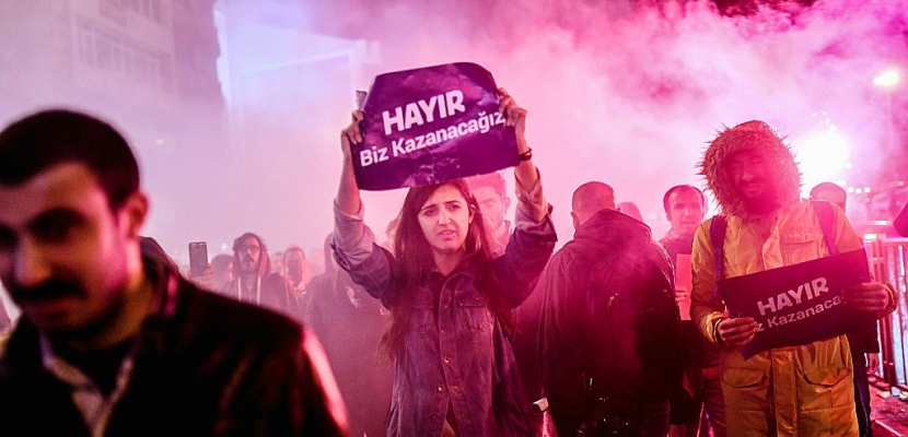 Référendum en Turquie: l'UE appelle à une "enquête transparente"