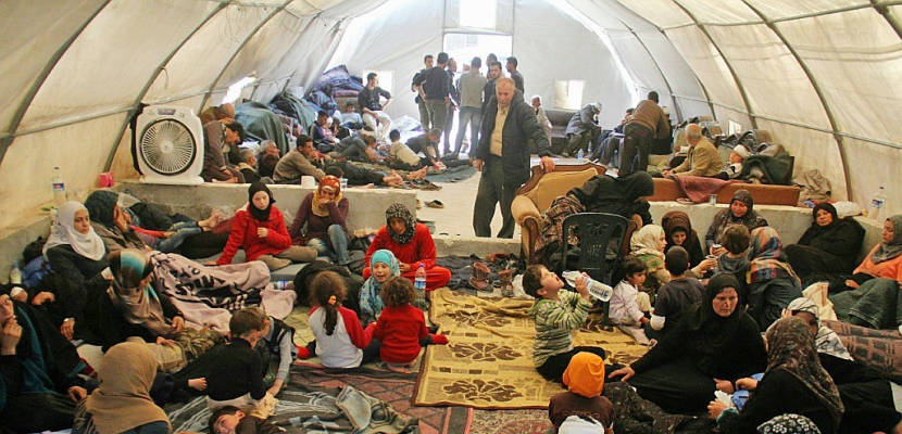 Syrie: l'évacuation de localités assiégées reprend après un attentat