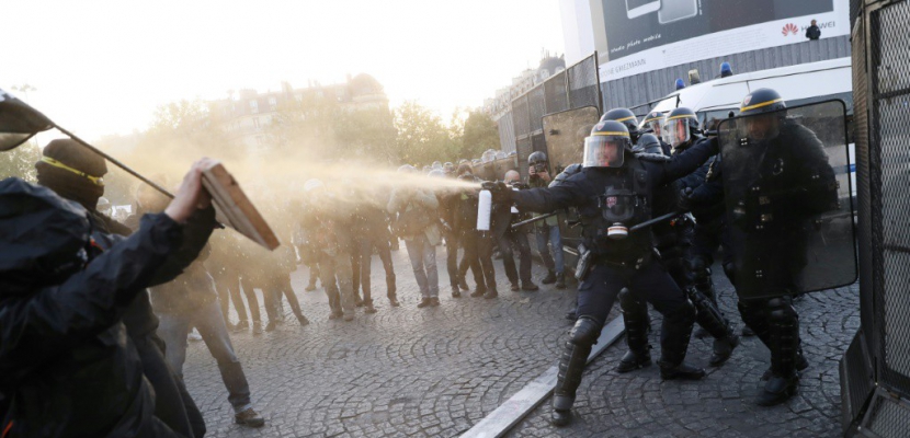 Présidentielle: des "antifascistes" manifestent à Paris