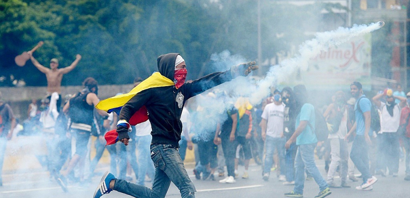 Venezuela: l'opposition poursuit ses manifestations