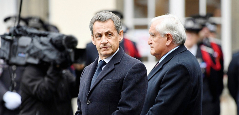 Présidentielle: Sarkozy va annoncer qu'il votera Macron au second tour