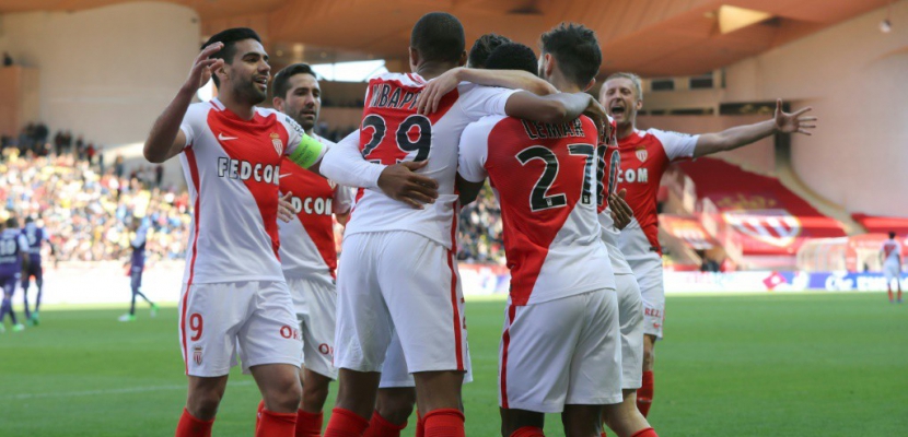Ligue 1: Monaco, tête de champion, Metz, tête hors de l'eau