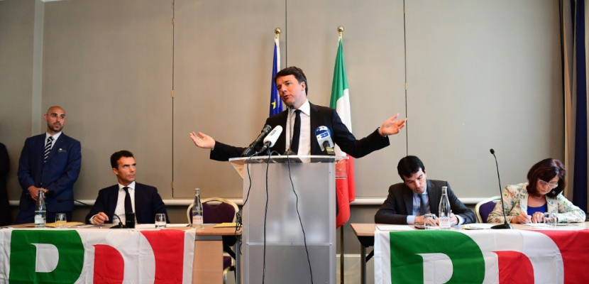 Italie: le PD élit son chef, Renzi en pole position