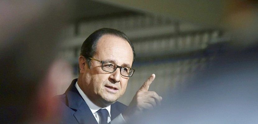 Hollande souhaite le score "le plus élevé" pour Macron