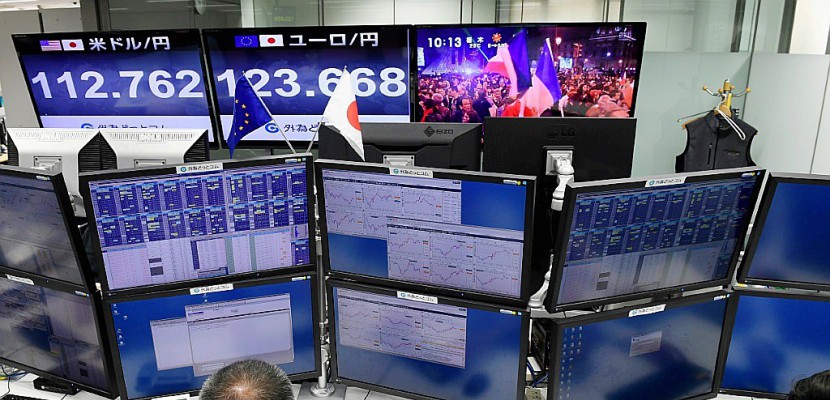 Enthousiasme mesuré sur les marchés en Asie après la victoire de Macron