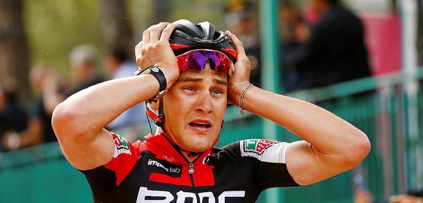 Tour d'Italie: le Suisse Dillier conclut une longue échappée et remporte la 6e étape