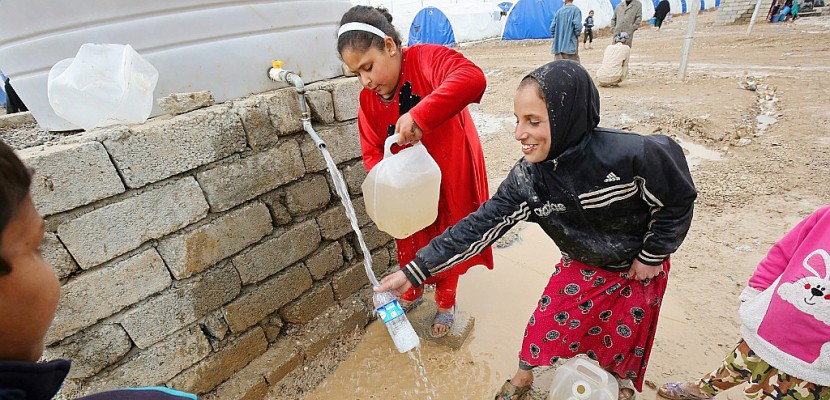 Irak: dans les villages et les camps près de Mossoul, l'eau potable manque