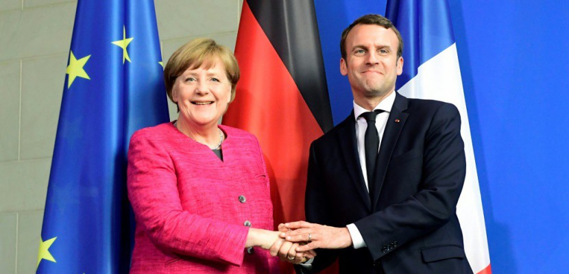A Berlin, Merkel adoube Macron sur l'Europe