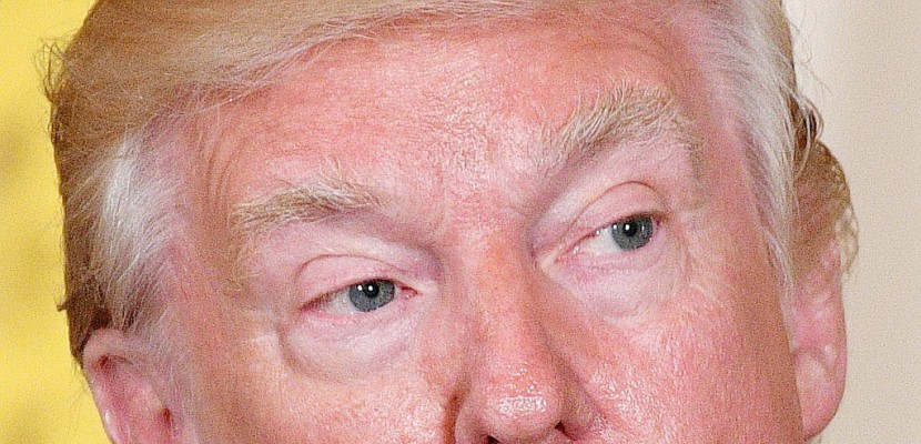 Fragilisé, Trump quitte l'Amérique pour un voyage périlleux