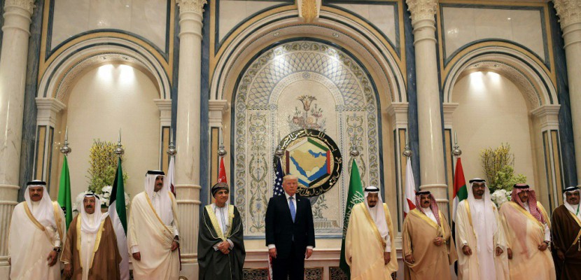 Trump rencontre les dirigeants des pétromonarchies du Golfe