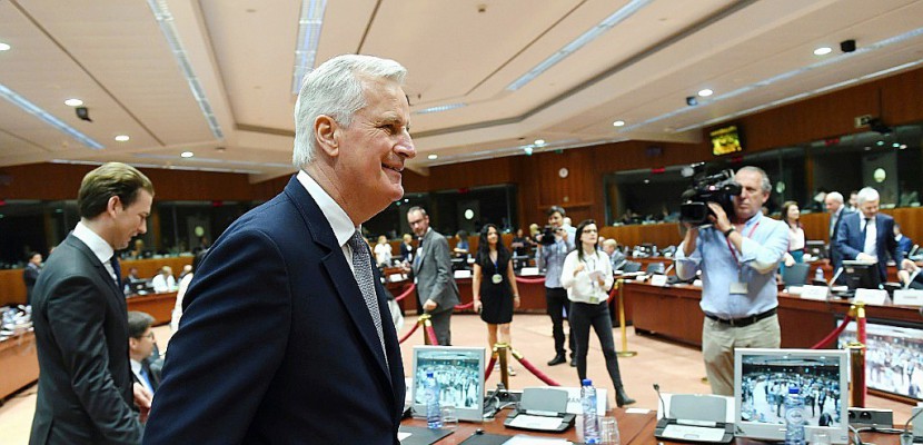 Brexit: l'UE donne son feu vert à Barnier pour ouvrir les négociations