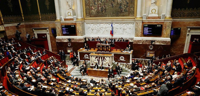 Législatives: un mois pour renouveler en profondeur l'Assemblée