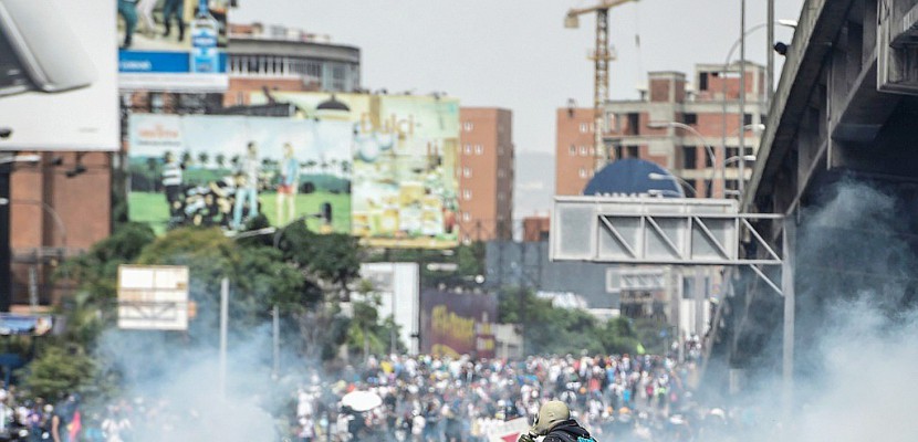 Venezuela: huitième semaine de manifestations, 49 morts