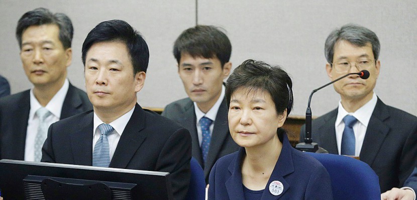Début du procès pour corruption à Séoul de l'ex-présidente Park