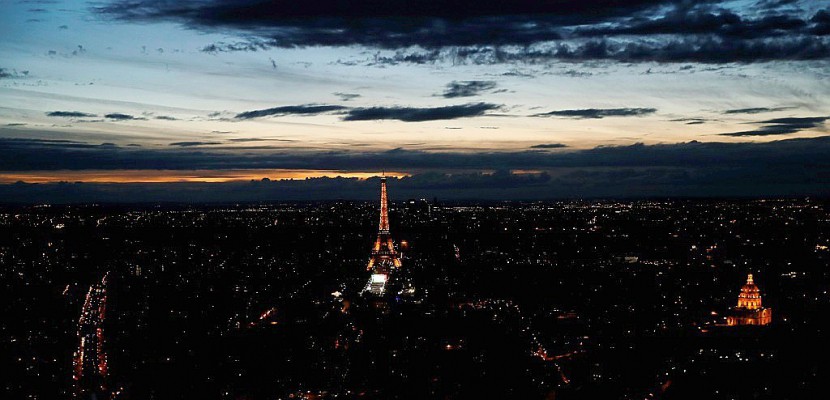 Attentat de Manchester: la Tour Eiffel  éteinte à minuit