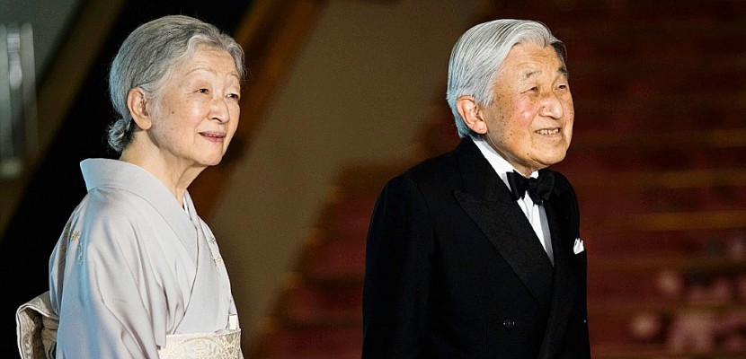Japon: l'empereur Akihito autorisé à abdiquer