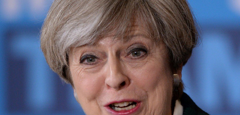 Solide et stable ? Theresa May face au terrorisme et aux polémiques