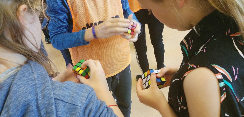 Gacé. Les collégiens de Gacé au championnat de France de Rubik's Cube