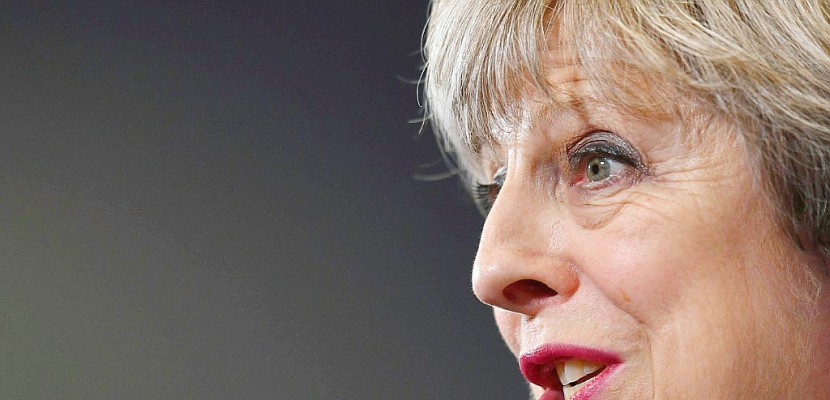 GB: Theresa May mise à nu par la campagne électorale