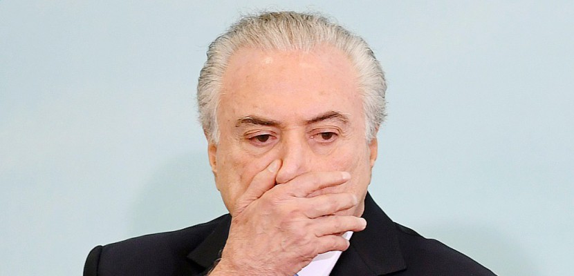 Brésil: le jugement crucial pour le mandat du président Temer s'éternise