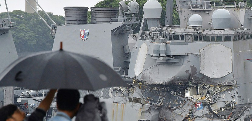 Japon: des marins retrouvés morts dans le destroyer accidenté