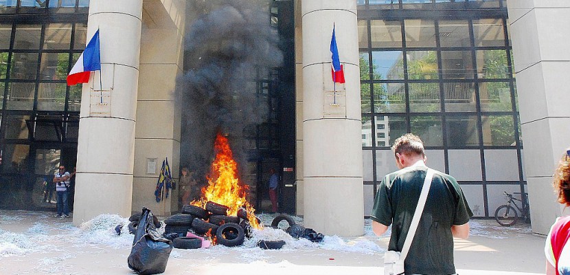 Le Havre. Incendie à la mairie du Havre : un militant CGT au tribunal