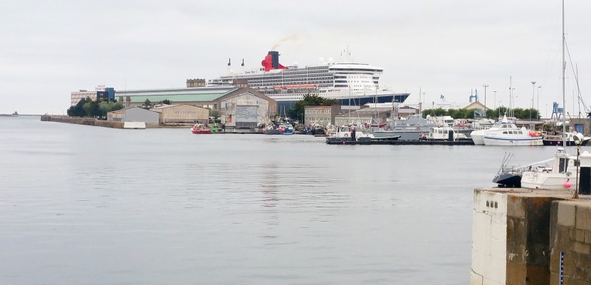 Cherbourg. Le Queen Mary 2 en escale à Cherbourg