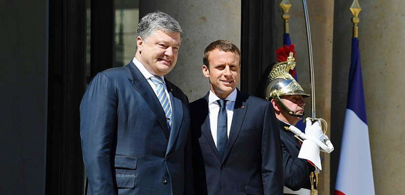 Macron: La France "ne reconnaîtra pas l'annexion de la Crimée"