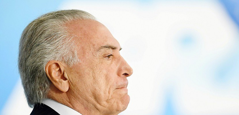 Brésil: le président Temer formellement accusé de corruption