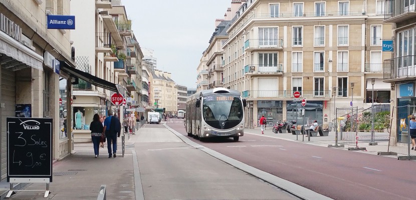 Rouen. Pour cohabiter, cyclistes et chauffeurs de bus proposent une solution à la Métropole de Rouen