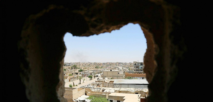 Syrie: des forces antijihadistes avancent dans la vieille ville de Raqa