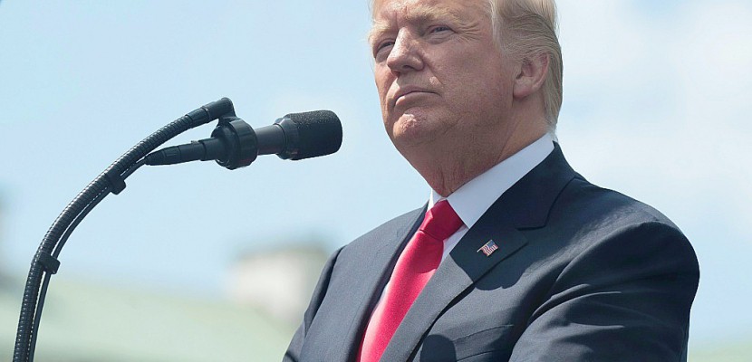 Trump proclame son "ferme" attachement au pacte de défense mutuelle de l'Otan 