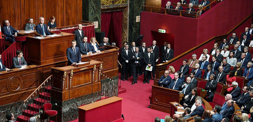 Discours de Macron et Philippe: plus d'un Français sur deux pas convaincus