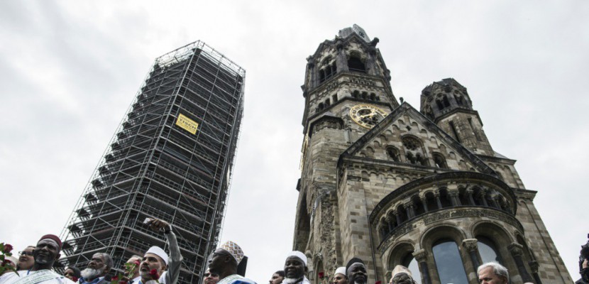 Après Paris, Berlin: marche d'imams contre le terrorisme