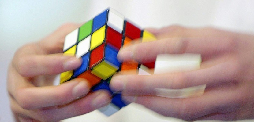 Les stars planétaires du Rubik's Cube à Paris pour les championnats du monde