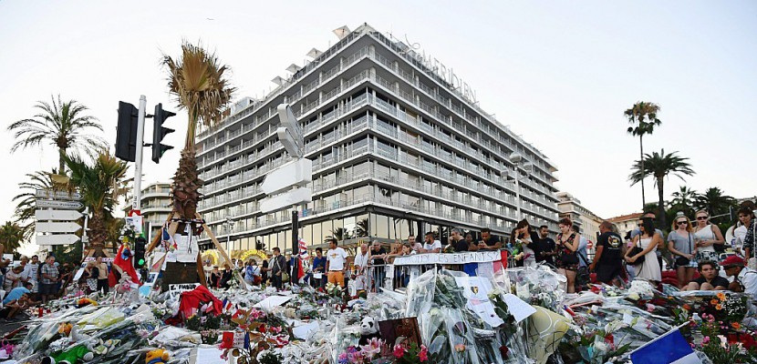 Le parquet réclame le retrait d'un numéro de Paris Match avec des photos de l'attentat de Nice