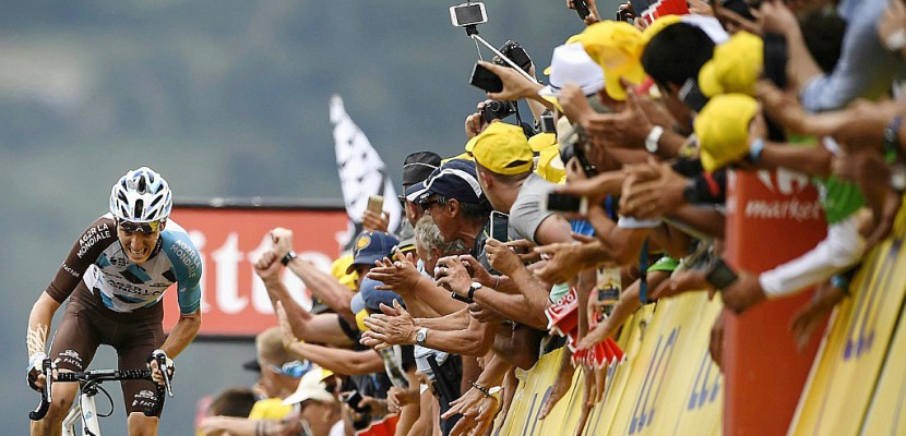 Tour de France: Bardet remporte la 12e étape