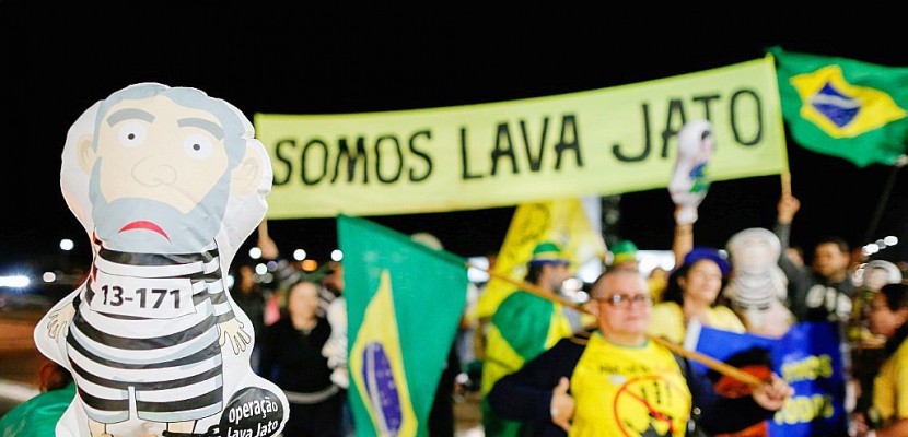 Lula condamné, Dilma destituée, Temer accusé, sidérante crise politique au Brésil