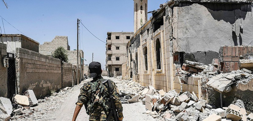Syrie: les forces antijihadites avancent lentement à Raqa