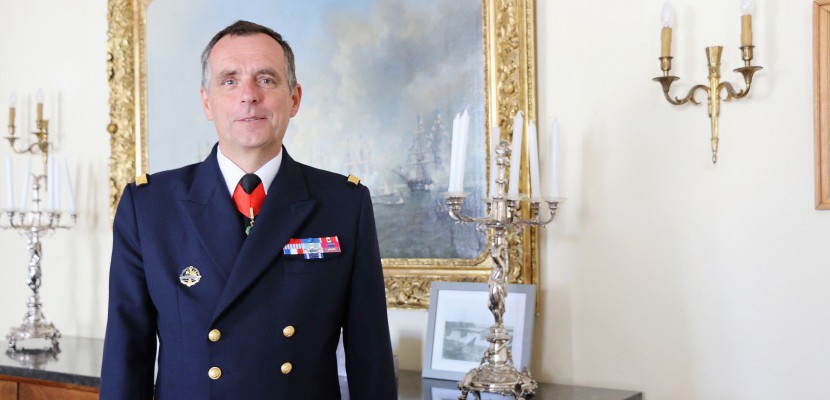 Cherbourg. Normandie : le Préfet maritime Pascal Ausseur décoré commandeur de la Légion d'Honneur